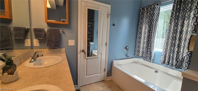 17497 Woodshire Drive, Strongsville, OH 44149