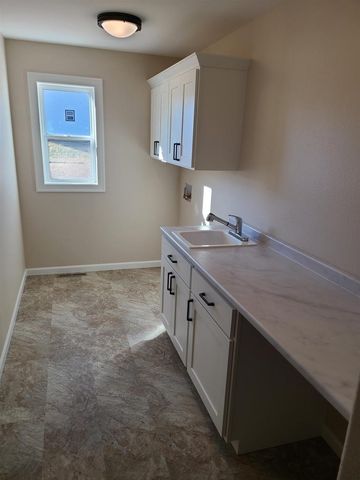 439 Gunderson Drive, Portage, WI 53901