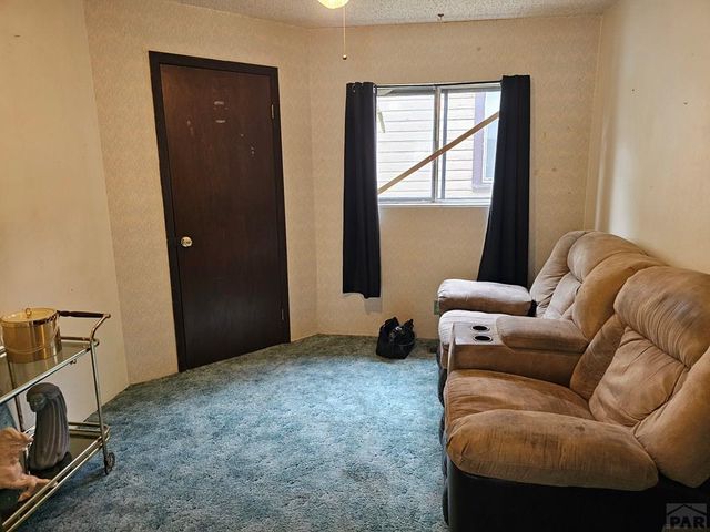 2105 Pine St, Pueblo, CO 81004