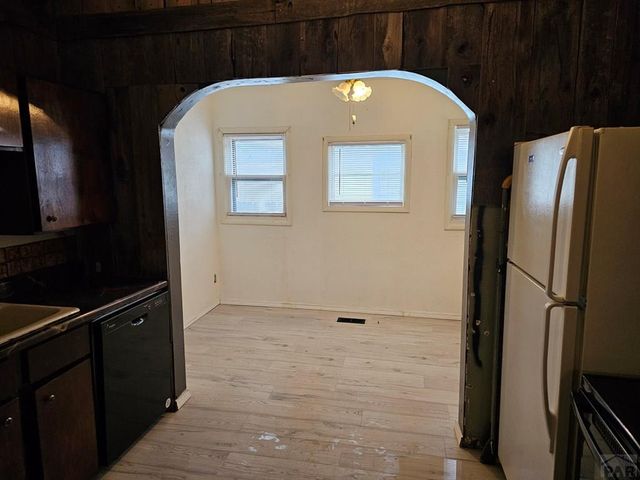 2105 Pine St, Pueblo, CO 81004