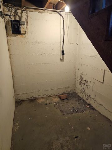 2105 Pine St, Pueblo, CO 81004