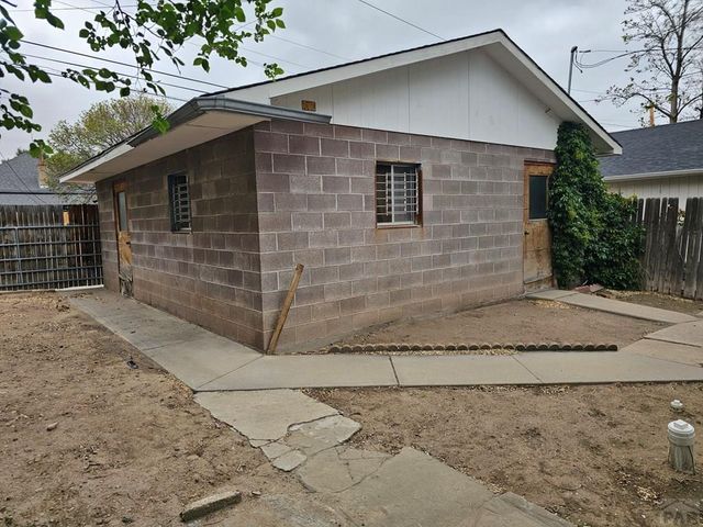 2105 Pine St, Pueblo, CO 81004