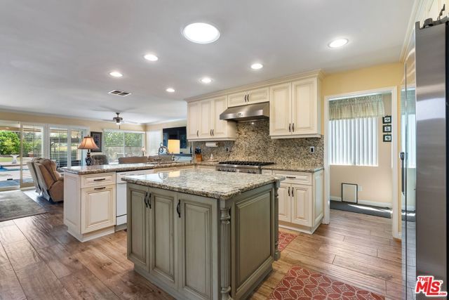 5700 Tenneyson Drive, Agoura Hills, CA 91301