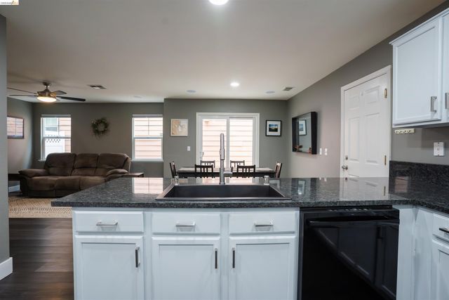 91 Olmsted Ct, Pittsburg, CA 94565