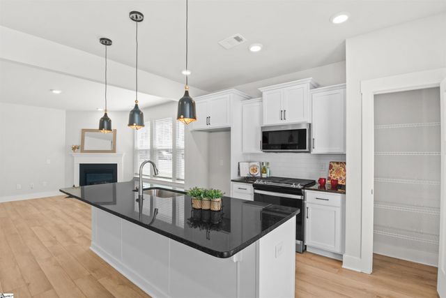 201 Keel Lane, Simpsonville, SC 29681