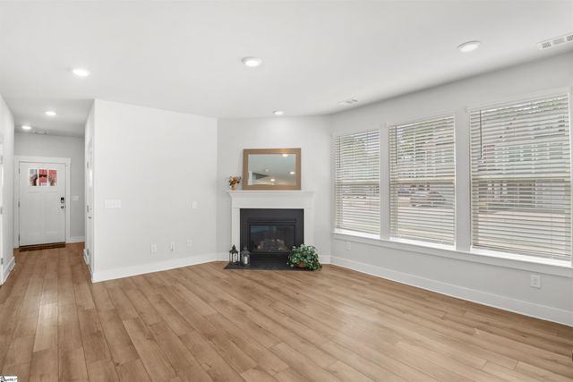 201 Keel Lane, Simpsonville, SC 29681