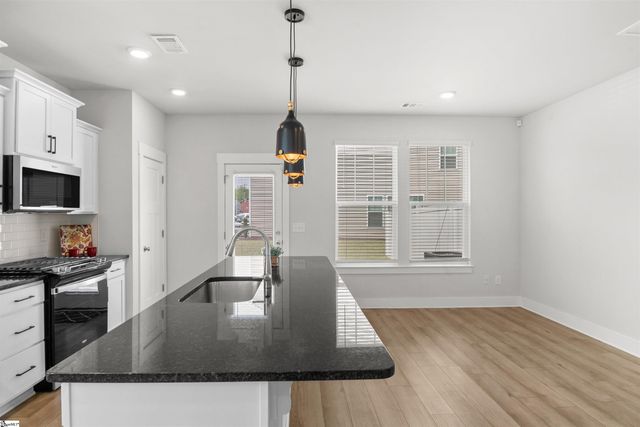 201 Keel Lane, Simpsonville, SC 29681
