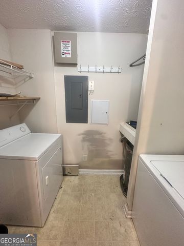 3219 Fairington Drive, Lithonia, GA 30038