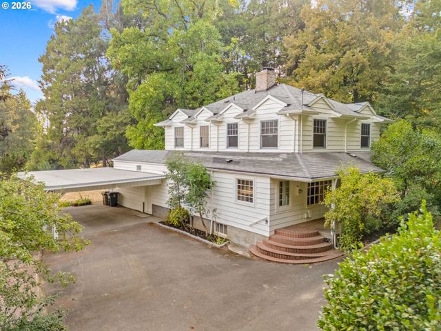 2300 CHILDS Rd, Lake Oswego, OR 97034