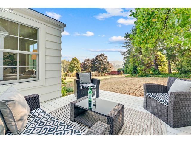 2300 CHILDS Rd, Lake Oswego, OR 97034