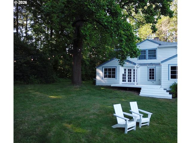 2300 CHILDS Rd, Lake Oswego, OR 97034