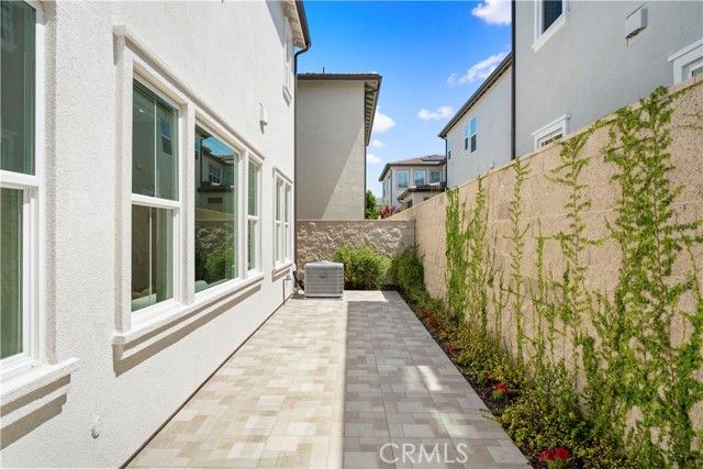 220 Edna Pkwy, Lake Forest (el Toro), CA 92630