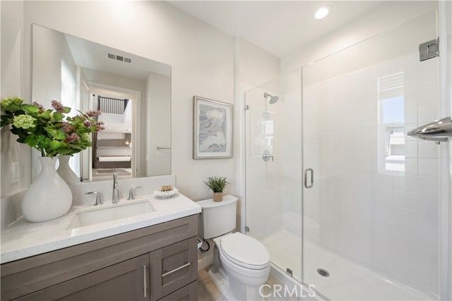 220 Edna Pkwy, Lake Forest (el Toro), CA 92630