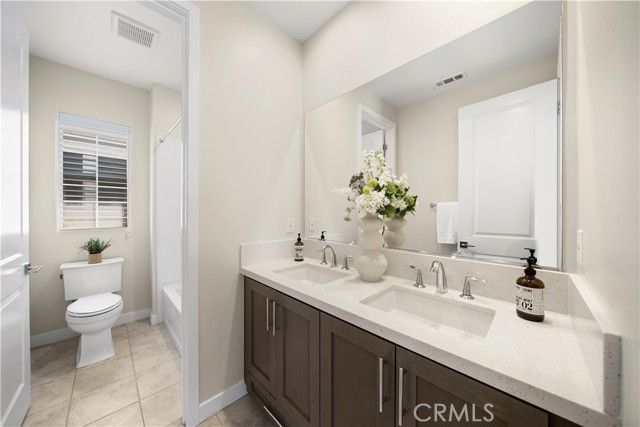 220 Edna Pkwy, Lake Forest (el Toro), CA 92630