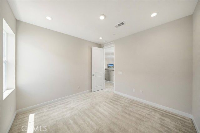 220 Edna Pkwy, Lake Forest (el Toro), CA 92630
