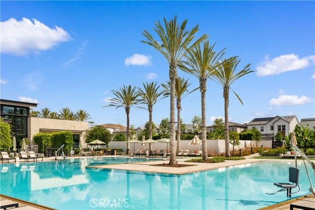 220 Edna Pkwy, Lake Forest (el Toro), CA 92630
