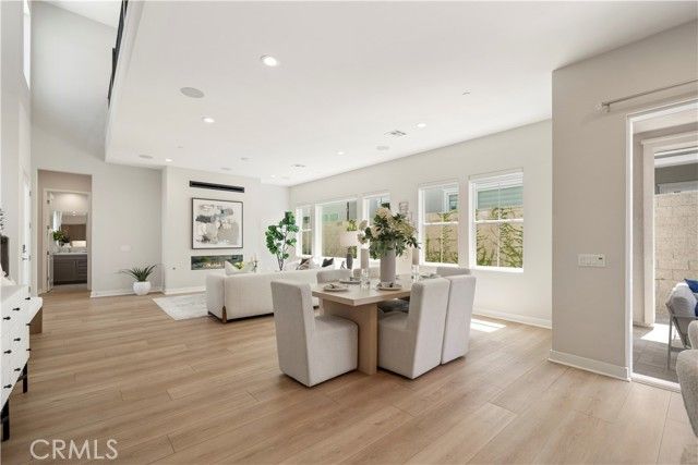 220 Edna Pkwy, Lake Forest (el Toro), CA 92630
