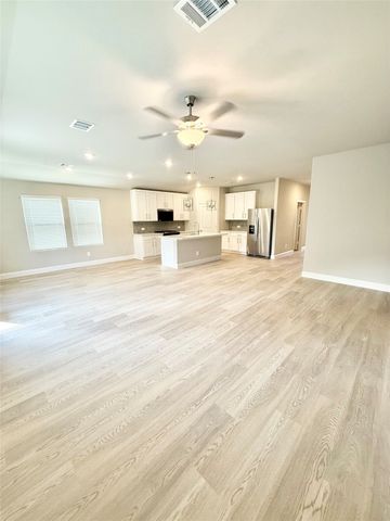 2221 Currents Road, Princeton, TX 75407