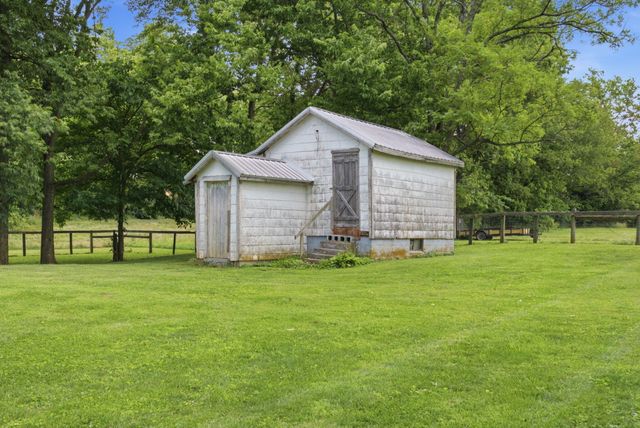 3551 Millersburg Ruddles Mill Road, Paris, KY 40361