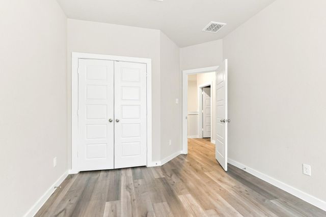 341 N Centro Circle, Shenandoah, TX 77385