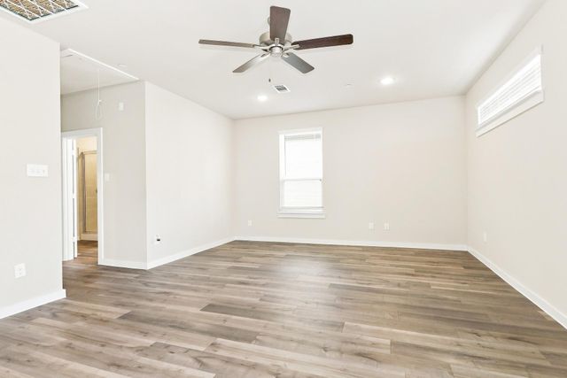 341 N Centro Circle, Shenandoah, TX 77385