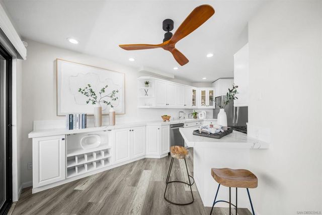 3955 Honeycutt St 202, San Diego, CA 92109