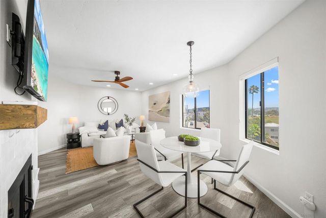 3955 Honeycutt St 202, San Diego, CA 92109