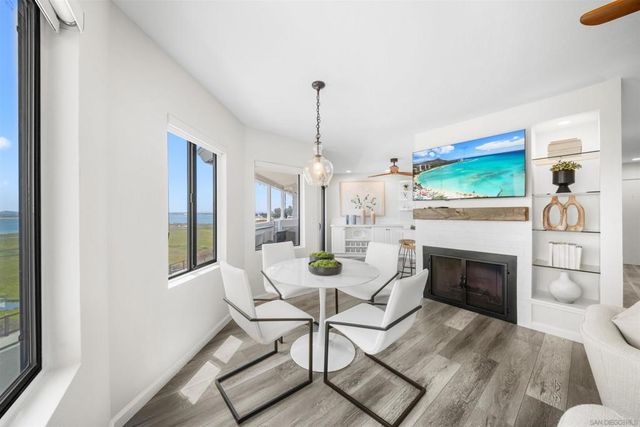 3955 Honeycutt St 202, San Diego, CA 92109