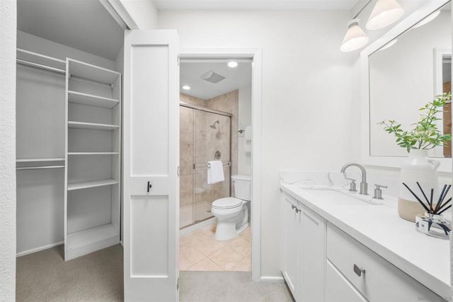 3955 Honeycutt St 202, San Diego, CA 92109