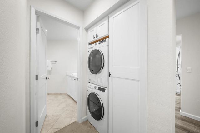 3955 Honeycutt St 202, San Diego, CA 92109