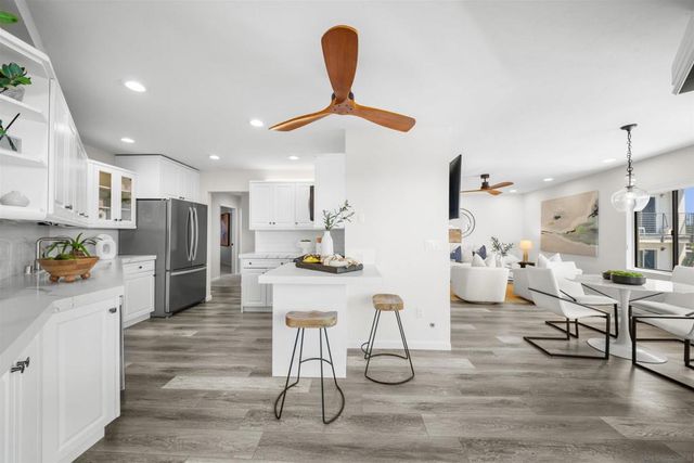 3955 Honeycutt St 202, San Diego, CA 92109