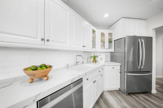 3955 Honeycutt St 202, San Diego, CA 92109