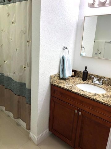 15481 SW 155th Ter, Miami, FL 33187