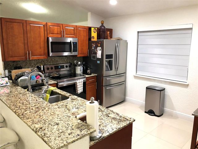 15481 SW 155th Ter, Miami, FL 33187
