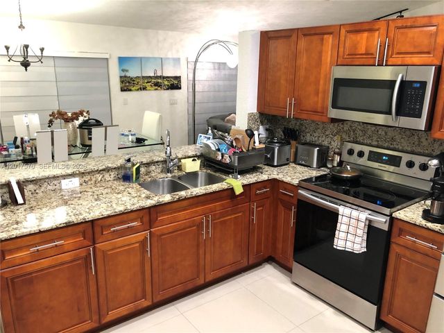 15481 SW 155th Ter, Miami, FL 33187