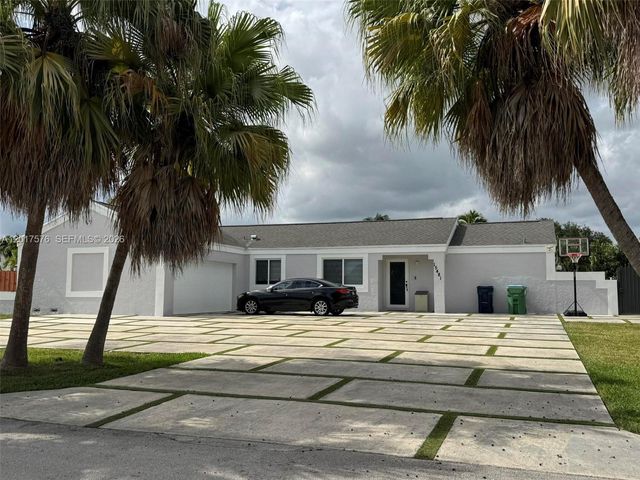 15481 SW 155th Ter, Miami, FL 33187