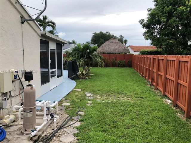 15481 SW 155th Ter, Miami, FL 33187
