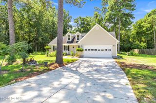 216 Molly Court, Sneads Ferry, NC 28460