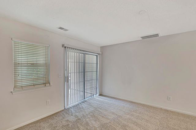 8114 Shadow Oak Drive, North Charleston, SC 29406