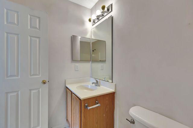 8114 Shadow Oak Drive, North Charleston, SC 29406