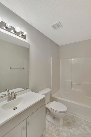 8114 Shadow Oak Drive, North Charleston, SC 29406