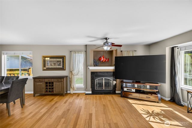 333 Lakeside Drive, Sedro Woolley, WA 98284