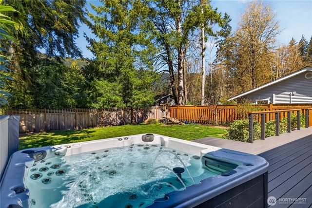 333 Lakeside Drive, Sedro Woolley, WA 98284