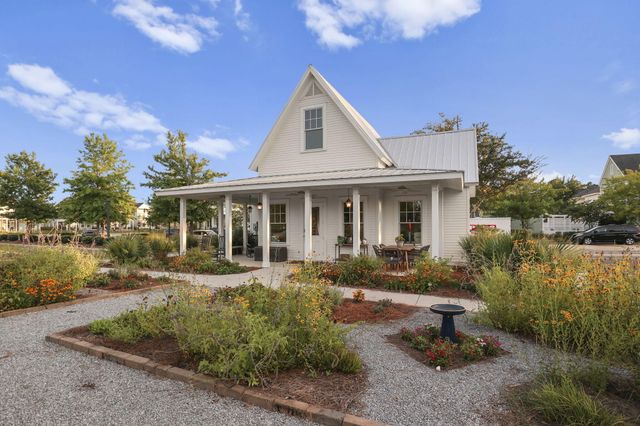 121 Dixie Iris Way, Summerville, SC 29485
