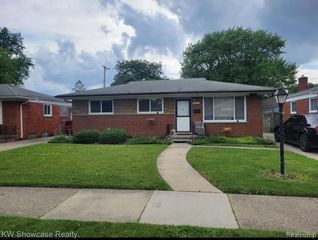 24287 Teppert Avenue, Eastpointe, MI 48021