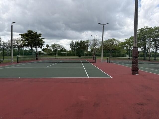 7720 NW 50th Street 107, Lauderhill, FL 33351