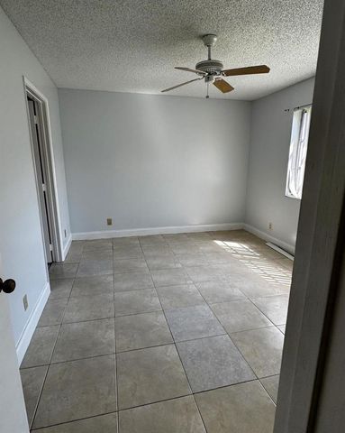 7720 NW 50th Street 107, Lauderhill, FL 33351