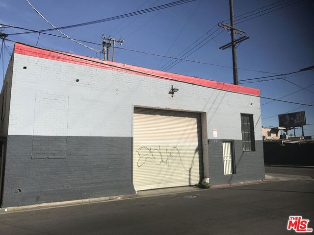 6131 S Western Avenue, Los Angeles, CA 90047