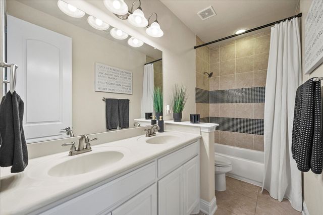 1904 Kings Pass, Heath, TX 75032