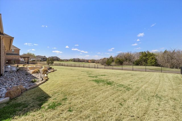 1904 Kings Pass, Heath, TX 75032